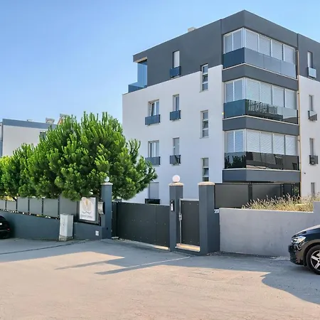 Liberty Living * Split