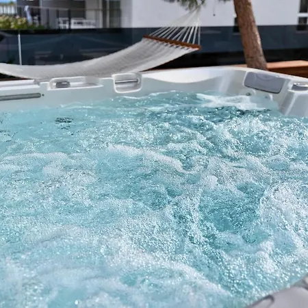 Liberty Living Znjan Apartamento *