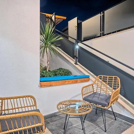 Liberty Living Apartment Split