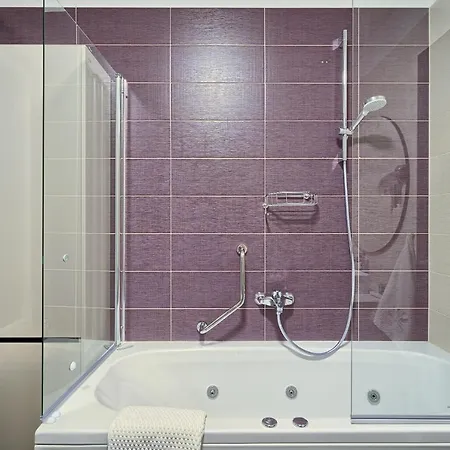 Liberty Living Znjan Apartman *