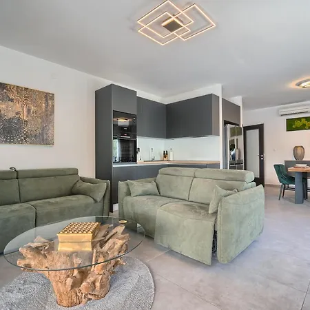 Liberty Living Apartment Split