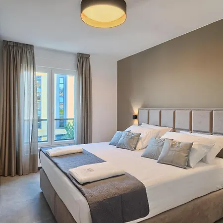 Apartment Liberty Living Split