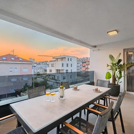 Liberty Living Apartment Split