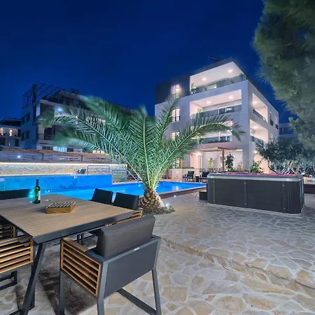 Apartman Liberty Living Znjan *